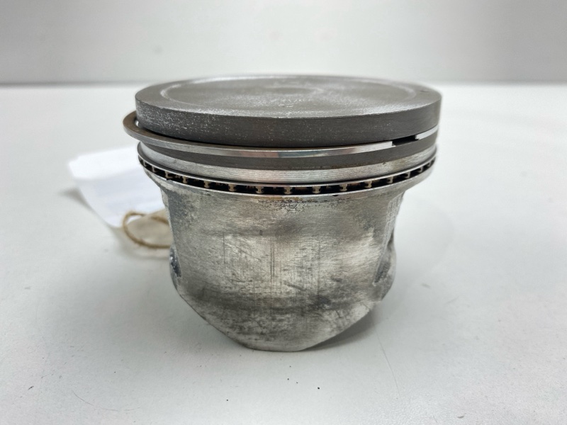 Поршень Cefiro 1997 PA32 VQ25DE