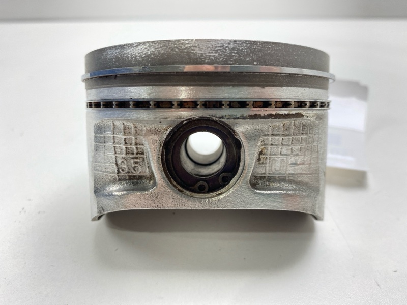 Поршень Nissan Cefiro PA32 VQ25DE