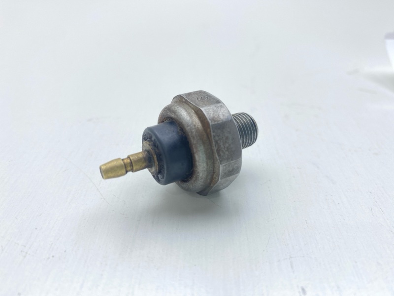 Датчик давления масла Honda Stepwgn RF3 K20A