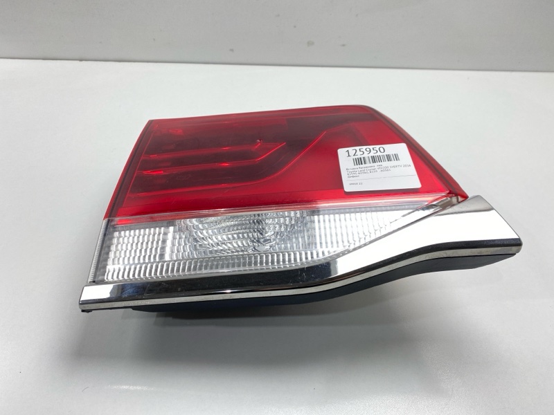 Вставка багажника левая Land Cruiser 2016 VDJ200 1VDFTV