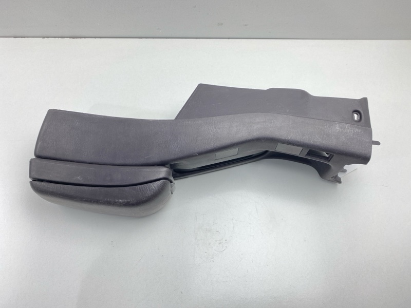 Консоль между сидений Sprinter 1994 AE100 5AFE