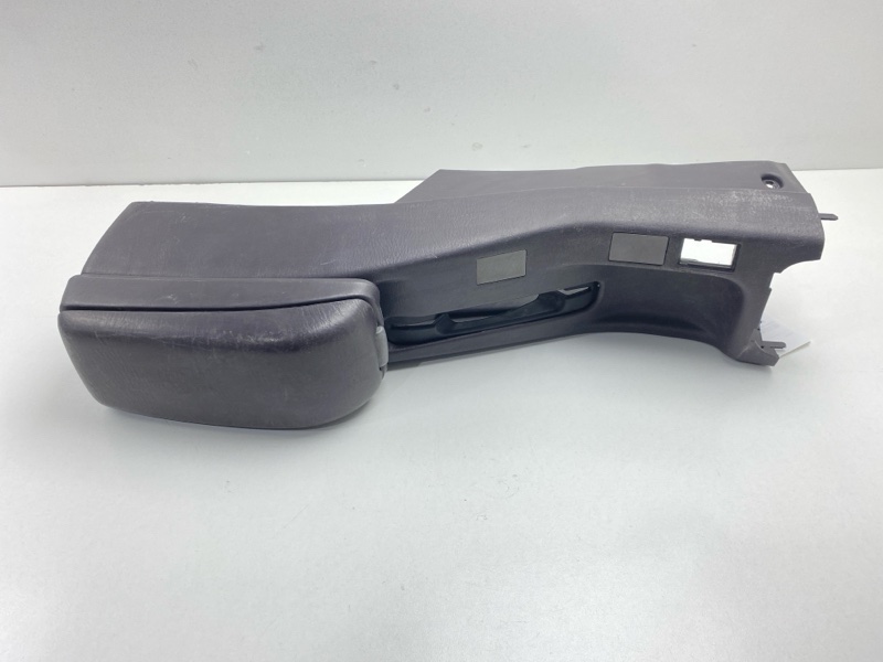 Консоль между сидений Sprinter 1994 AE100 5AFE