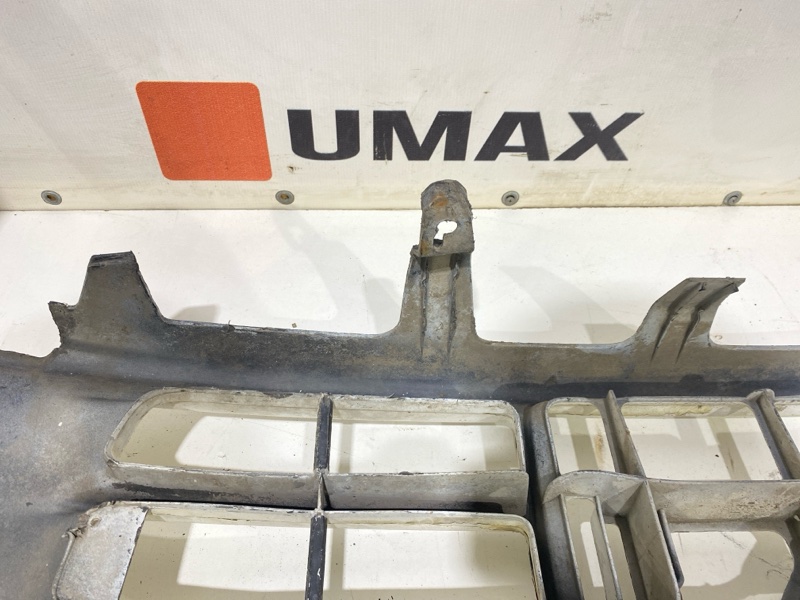 Бампер передний Sprinter 1994 AE100 5AFE