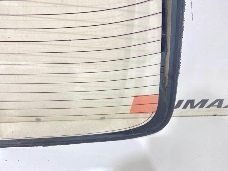 Стекло заднее Sprinter 1994 AE100 5AFE