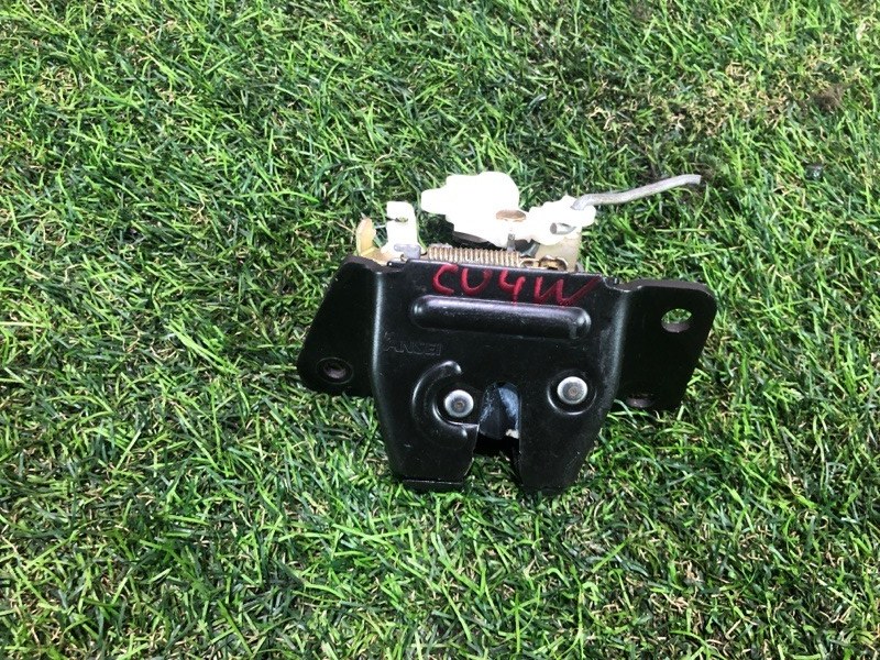 Замок 5-й двери Mitsubishi AIRTREK CU2W  4G63  контрактная