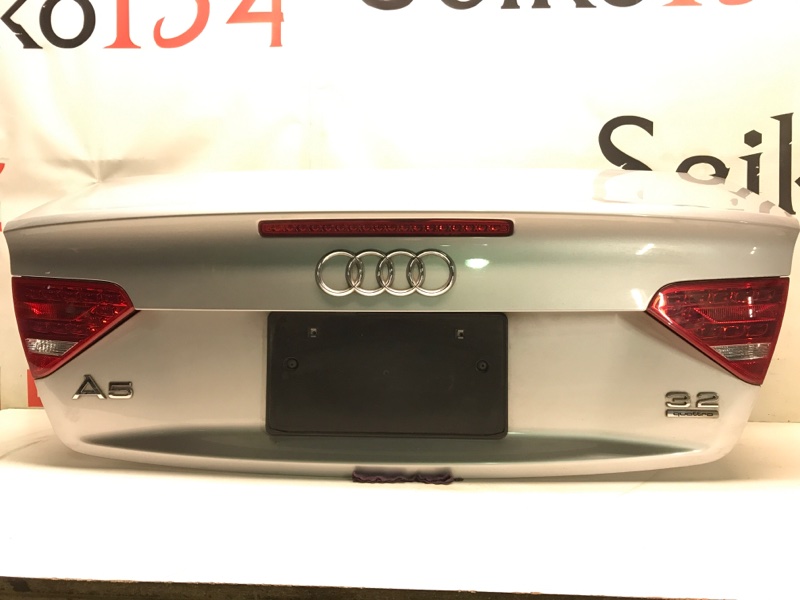 Крышка багажника задняя A5 (8T) 2007-2011 8F7 CALA