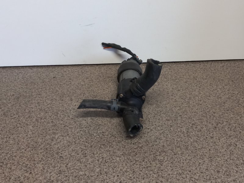 Помпа C-CLASS W203 M112E26