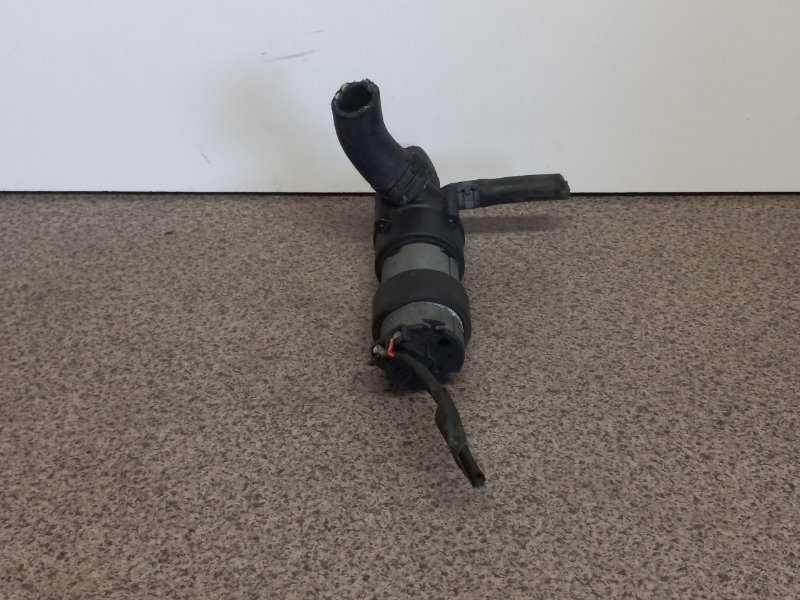 Помпа Mercedes-Benz C-CLASS W203 M112E26