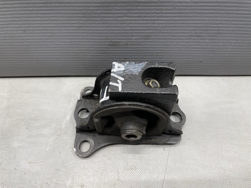 Подушка двигателя передняя Honda AVANCIER TA1 F23A