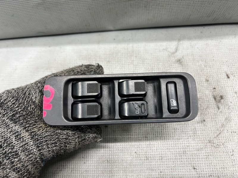 Пульт стеклоподъемника передний правый Daihatsu TERIOS KID J111G контрактная