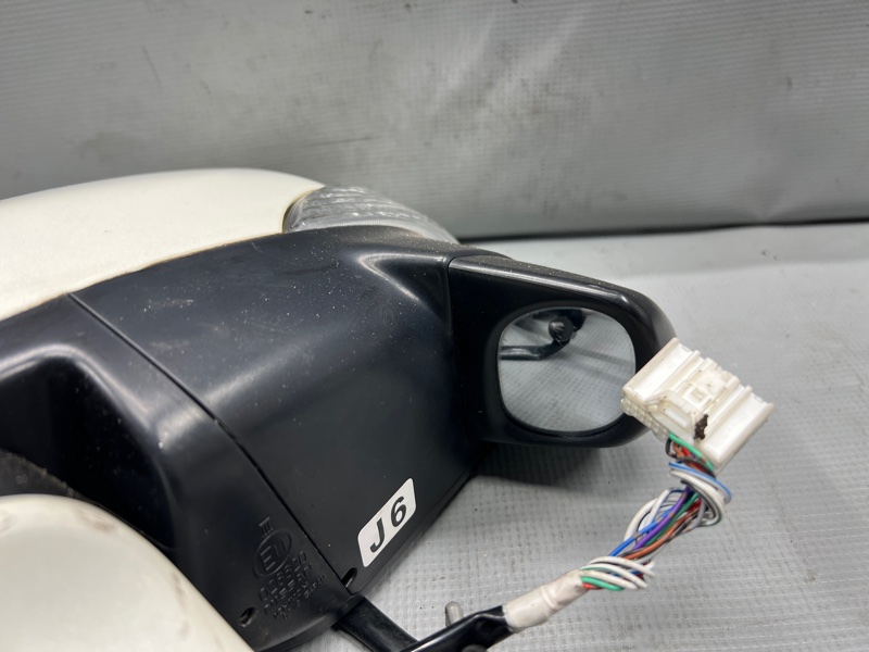 Зеркало левое ELGRAND E52  QR25