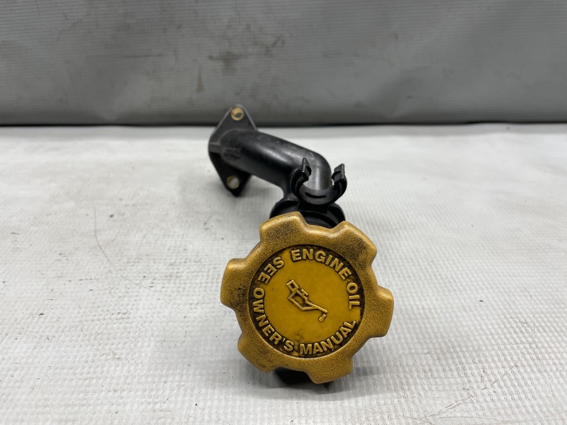Маслозаливная горловина Subaru IMPREZA GG2  EJ152 15250AA021 контрактная