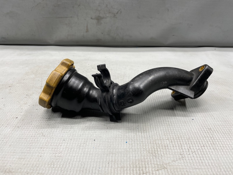 Маслозаливная горловина IMPREZA GG2  EJ152