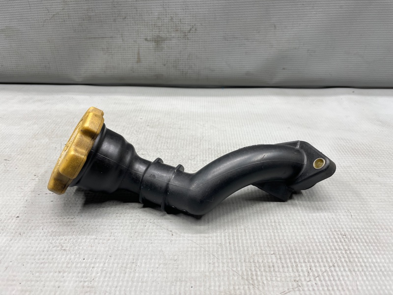 Маслозаливная горловина IMPREZA GG2  EJ152