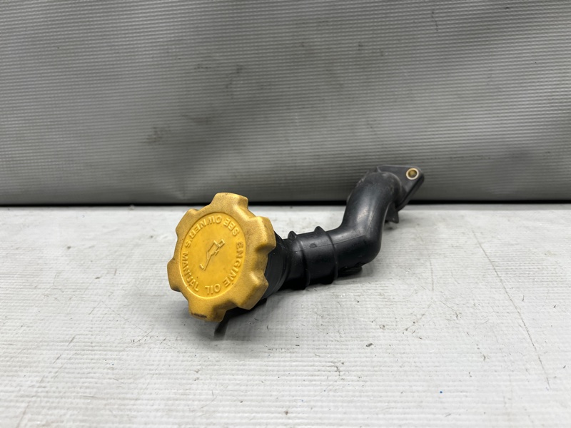 Маслозаливная горловина Subaru IMPREZA GG2  EJ152 15250AA021 контрактная
