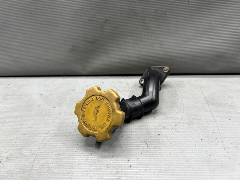 Маслозаливная горловина Subaru IMPREZA GG2  EJ152 15250AA021 контрактная
