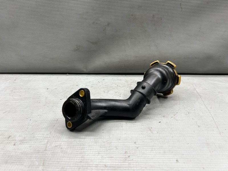 Маслозаливная горловина IMPREZA GG2  EJ152
