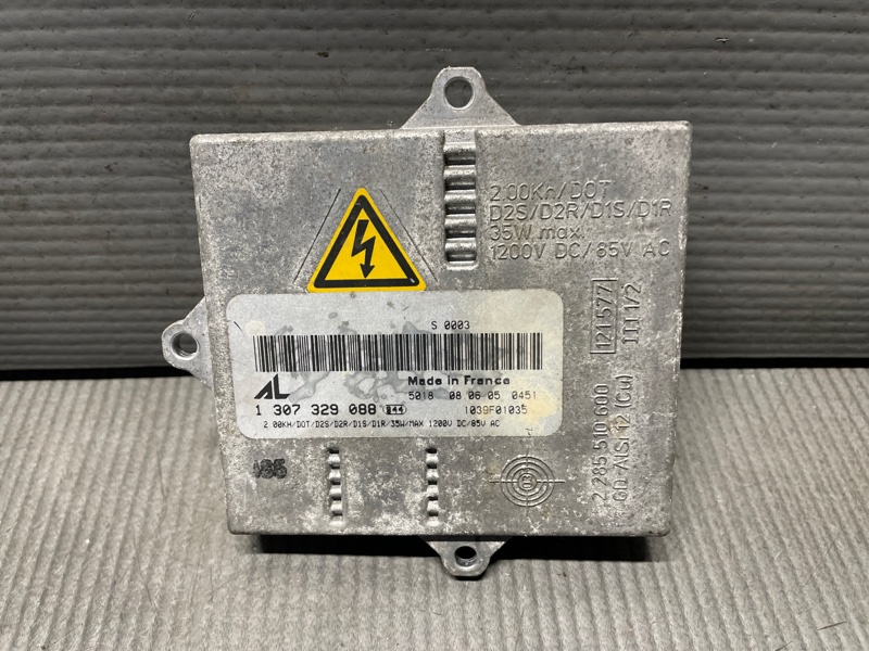 Блок ксенона Mercedes-Benz C-CLASS W203 M271E18 1 307 329 088 контрактная