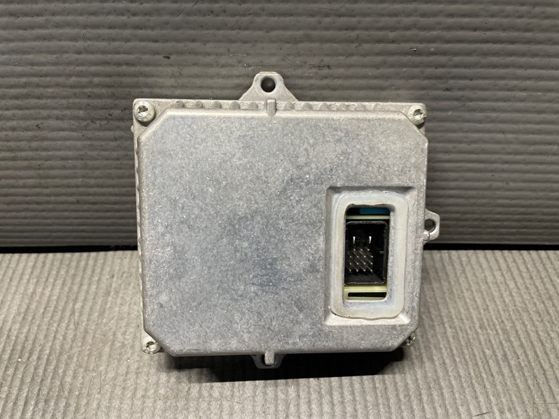 Блок ксенона C-CLASS W203 M271E18