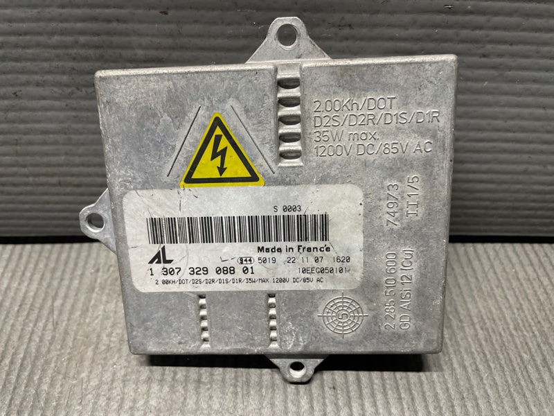 Блок ксенона Mercedes-Benz C-CLASS W203 M271E18 1 307 329 088 01 контрактная