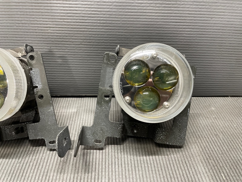 Туманка для Nissan ELGRAND E51 VQ25, P4235, P4235 3 ракурс Туманка для Nissan ELGRAND E51 VQ25, P4235, P4235 3 ракурс