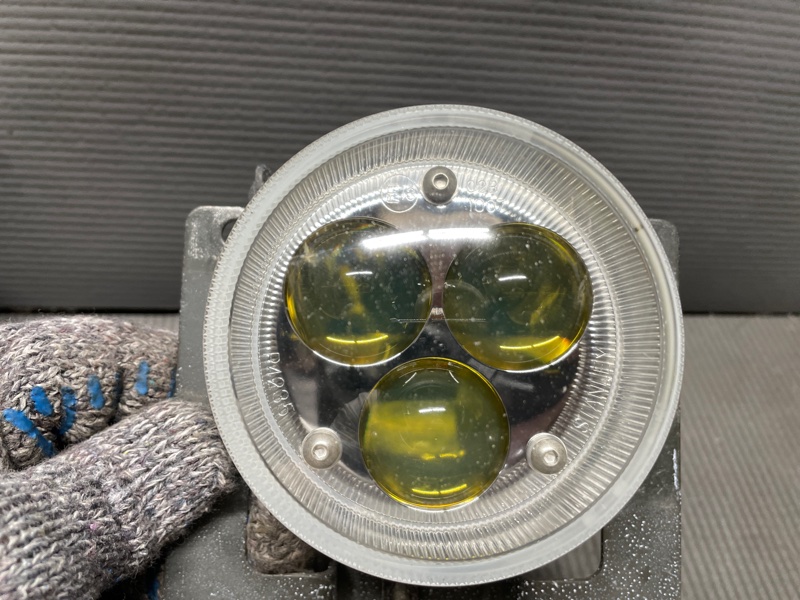 Туманка для Nissan ELGRAND E51 VQ25, P4235, P4235 6 ракурс Туманка для Nissan ELGRAND E51 VQ25, P4235, P4235 6 ракурс