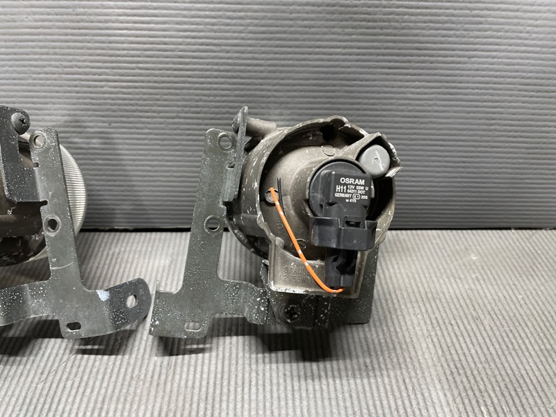 Туманка для Nissan ELGRAND E51 VQ25, P4235, P4235 9 ракурс Туманка для Nissan ELGRAND E51 VQ25, P4235, P4235 9 ракурс
