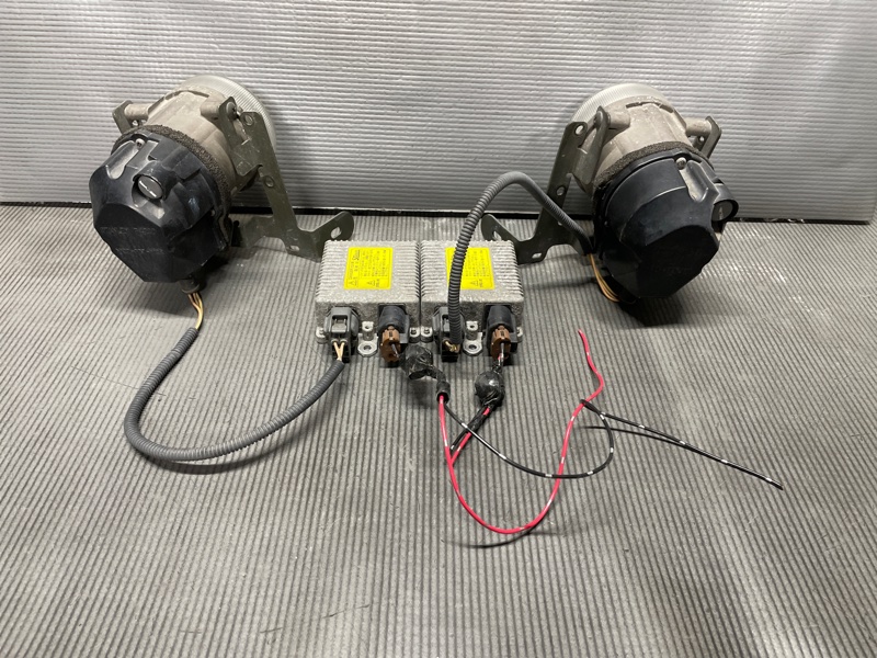 Туманка передняя для Nissan ELGRAND E51 VQ25, P4236, P4236 11 ракурс Туманка передняя для Nissan ELGRAND E51 VQ25, P4236, P4236 11 ракурс