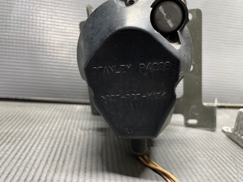 Туманка передняя для Nissan ELGRAND E51 VQ25, P4236, P4236 12 ракурс Туманка передняя для Nissan ELGRAND E51 VQ25, P4236, P4236 12 ракурс