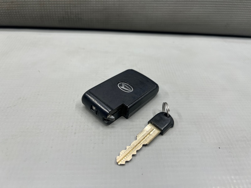 Смарт ключ (чип ключ) Daihatsu