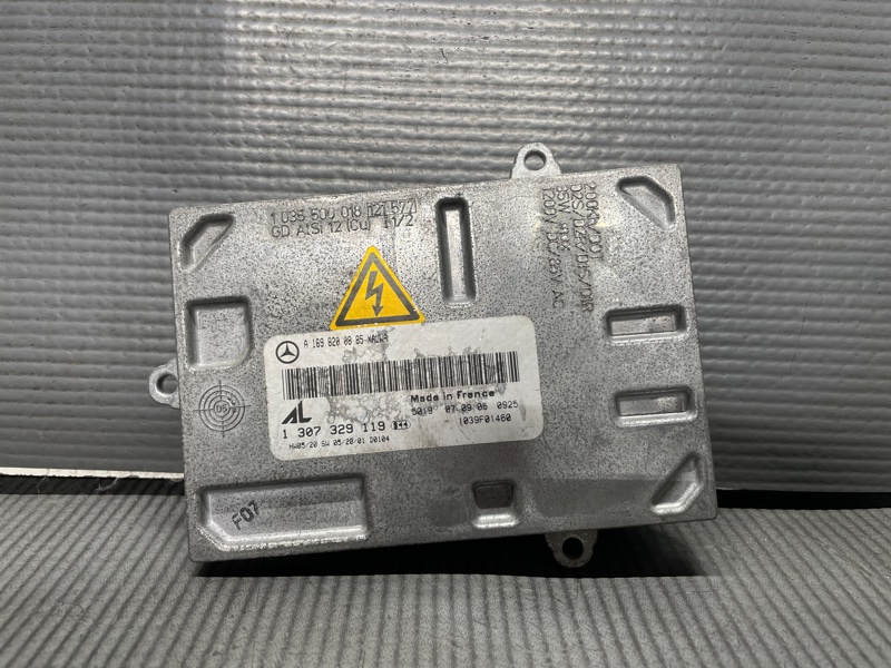 Блок ксенона Mercedes-Benz B-CLASS W245 1 307 329 119 контрактная
