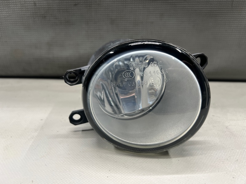 Туманка правая Lexus RX350 GGL10 A044633 контрактная