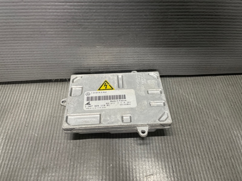 Блок ксенона Mercedes-Benz B-CLASS W245 1 307 329 119 01 контрактная