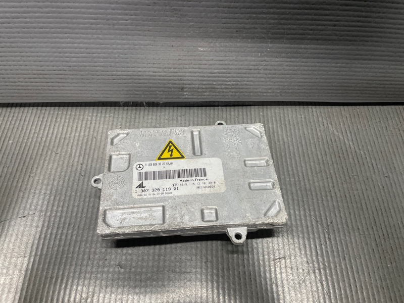 Блок ксенона Mercedes-Benz B-CLASS W245 1 307 329 119 01 контрактная