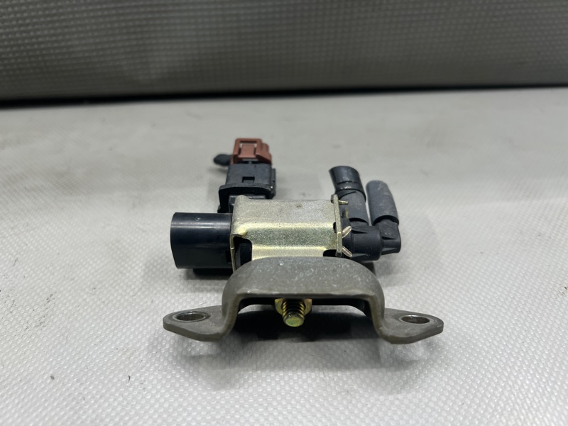 Вакуумный клапан Mitsubishi DIAMANTE F31A 6G73
