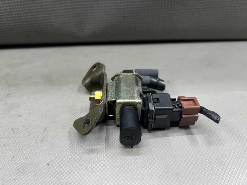 Вакуумный клапан DIAMANTE F31A 6G73