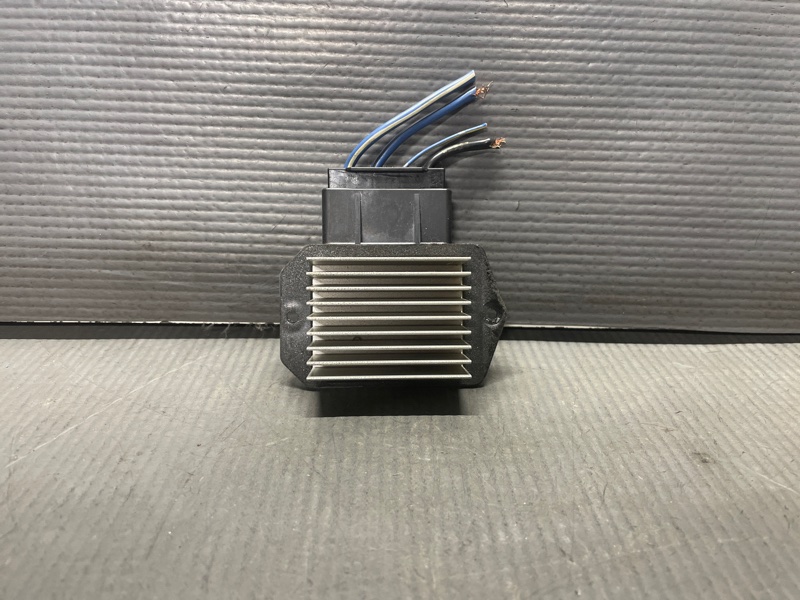 Реостат печки Mitsubishi CHARIOT GRANDIS N84W  6G72 MR315499 контрактная