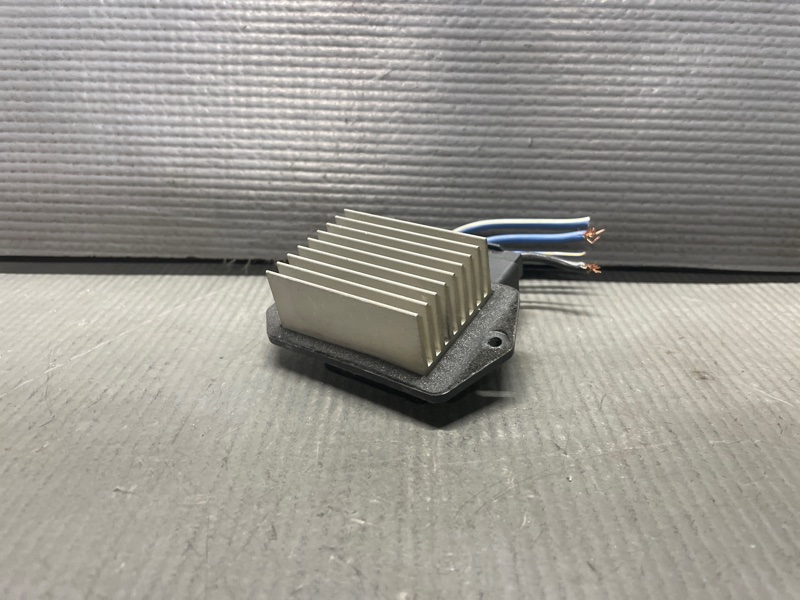 Реостат печки CHARIOT GRANDIS N84W  6G72
