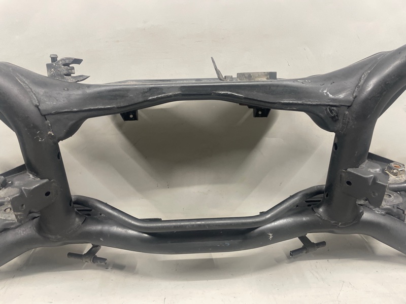 Балка подвески задняя для Mitsubishi DELICA D:5 CV5W 4B12, 4100A033, 4100A033 3 ракурс Балка подвески задняя для Mitsubishi DELICA D:5 CV5W 4B12, 4100A033, 4100A033 3 ракурс