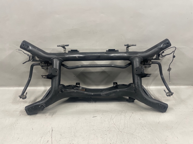 Балка подвески задняя для Mitsubishi DELICA D:5 CV5W 4B12, 4100A033, 4100A033 6 ракурс Балка подвески задняя для Mitsubishi DELICA D:5 CV5W 4B12, 4100A033, 4100A033 6 ракурс