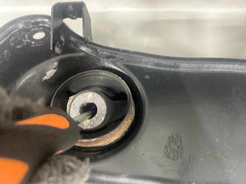 Балка подвески задняя для Mitsubishi DELICA D:5 CV5W 4B12, 4100A033, 4100A033 7 ракурс Балка подвески задняя для Mitsubishi DELICA D:5 CV5W 4B12, 4100A033, 4100A033 7 ракурс