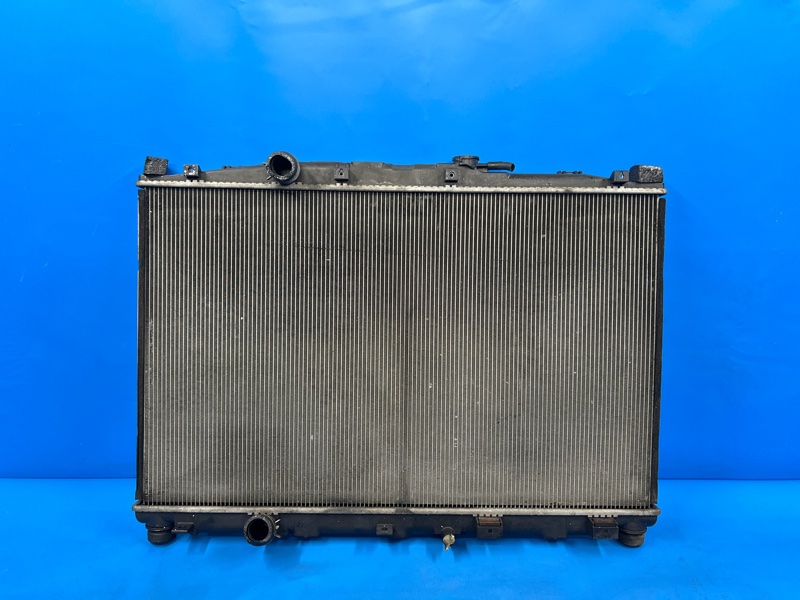 Радиатор для Honda ELYSION RR3, RR4 J30A, 19010-RKB-901, 19010-RKB-901 9 ракурс Радиатор для Honda ELYSION RR3, RR4 J30A, 19010-RKB-901, 19010-RKB-901 9 ракурс