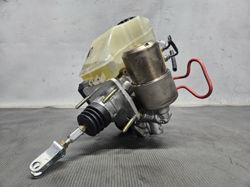 Главный тормозной цилиндр для Toyota PROGRES JCG10 1JZ, 47025-51010, 47210-51041, 47025-51010, 47210-51041 1 ракурс Главный тормозной цилиндр для Toyota PROGRES JCG10 1JZ, 47025-51010, 47210-51041, 47025-51010, 47210-51041 1 ракурс