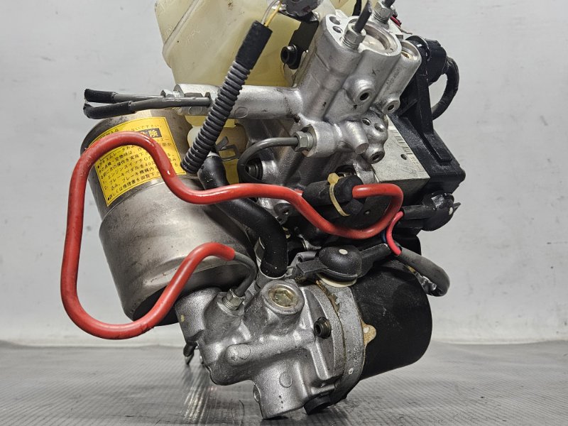 Главный тормозной цилиндр для Toyota PROGRES JCG10 1JZ, 47025-51010, 47210-51041, 47025-51010, 47210-51041 8 ракурс Главный тормозной цилиндр для Toyota PROGRES JCG10 1JZ, 47025-51010, 47210-51041, 47025-51010, 47210-51041 8 ракурс