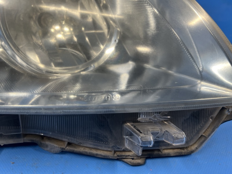 Фара правая передняя для Toyota PRIUS ZVW30 2ZR, 47-30, 47-30 4 ракурс Фара правая передняя для Toyota PRIUS ZVW30 2ZR, 47-30, 47-30 4 ракурс