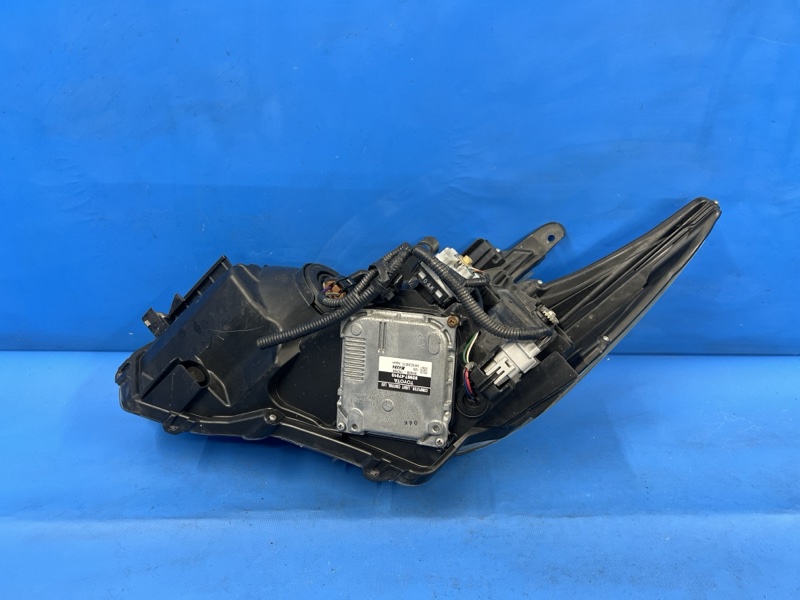 Фара правая передняя для Toyota PRIUS ZVW30 2ZR, 47-30, 47-30 8 ракурс Фара правая передняя для Toyota PRIUS ZVW30 2ZR, 47-30, 47-30 8 ракурс