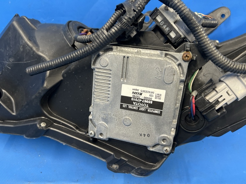 Фара правая передняя для Toyota PRIUS ZVW30 2ZR, 47-30, 47-30 9 ракурс Фара правая передняя для Toyota PRIUS ZVW30 2ZR, 47-30, 47-30 9 ракурс