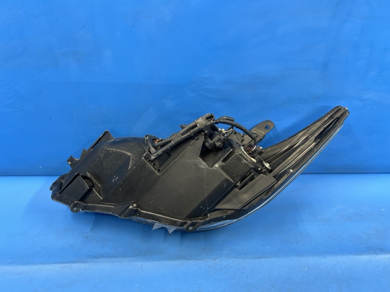 Фара правая передняя для Toyota PRIUS ZVW30 2ZR, 47-29, 47-29 7 ракурс Фара правая передняя для Toyota PRIUS ZVW30 2ZR, 47-29, 47-29 7 ракурс