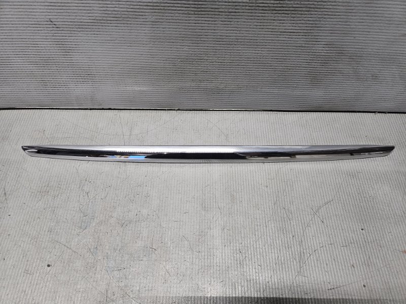 Накладка 5-й двери для Nissan TEANA J32, 84860 JN00A, 84860 JN00A 1 ракурс Накладка 5-й двери для Nissan TEANA J32, 84860 JN00A, 84860 JN00A 1 ракурс