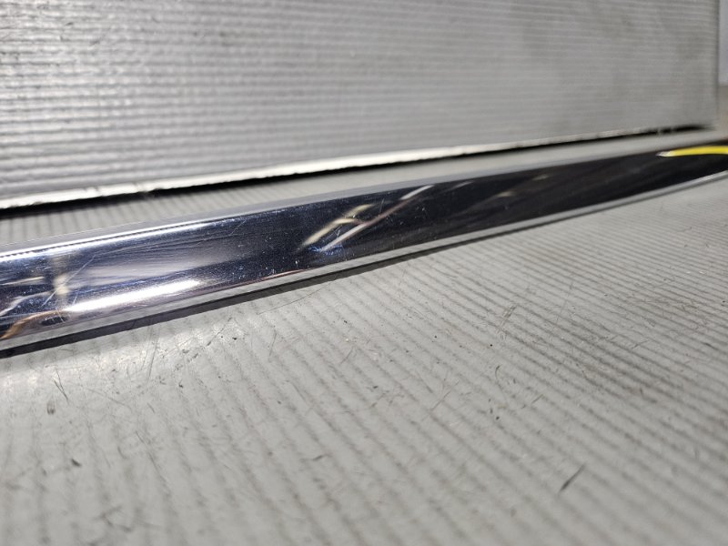 Накладка 5-й двери для Nissan TEANA J32, 84860 JN00A, 84860 JN00A 3 ракурс Накладка 5-й двери для Nissan TEANA J32, 84860 JN00A, 84860 JN00A 3 ракурс